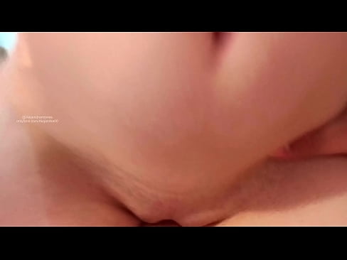 ❤️ Я спав у кімнаті моєї сестри, і так я прокинувся ❤ Порно-відео на uk.https-tubsexer.ru