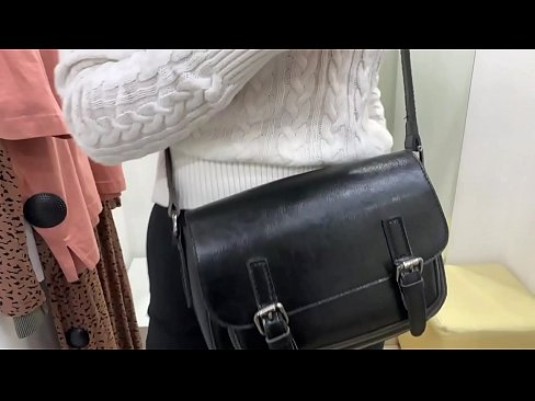 ❤️ Публічна мастурбація молодої сучки FeralBerry фалоімітатором у примірочній ❤ Порно-відео на uk.https-tubsexer.ru